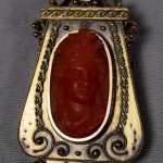 ETRUSCAN GOLD & CORAL CAMEO BROOCH/PENDANT