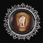 ONYX OVAL CAMEO SCULPTURE REPRESENTING HERCULES AND THE LION OF NEMEA