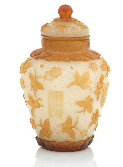 A CHINESE CAMEO GLASS VASE AND COVER
19th century